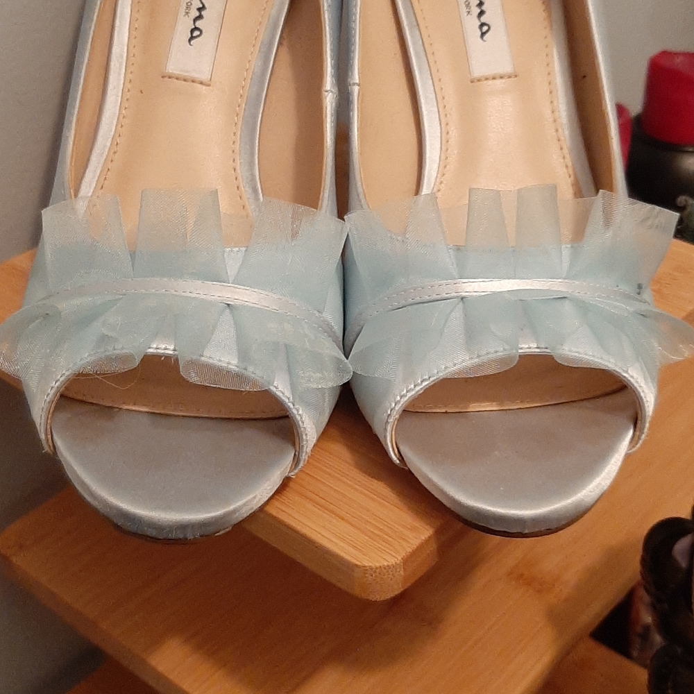 Heels - Picture 5 of 5